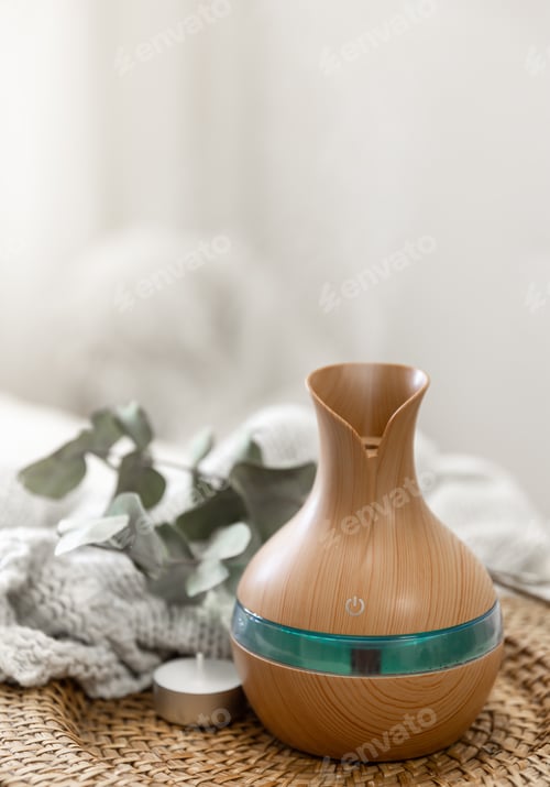 Preview: Aroma oil diffuser lamp on a blurred background.