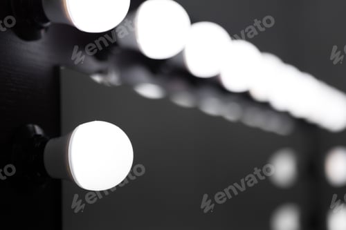 Preview: mirror bulbs at make up room