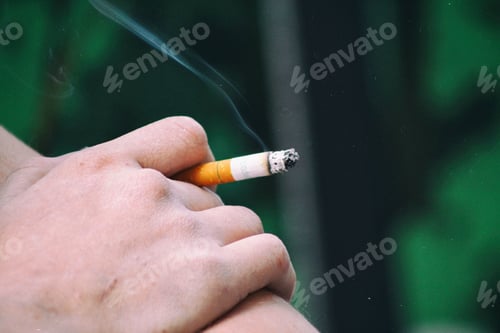 Preview: Cigarettes,smoking, smoke, smoking kills, bad habits, hand holding a cigarette, smokers, not healthy