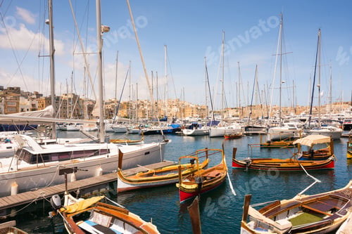 Preview: Yachts and boats in the bay near Valletta