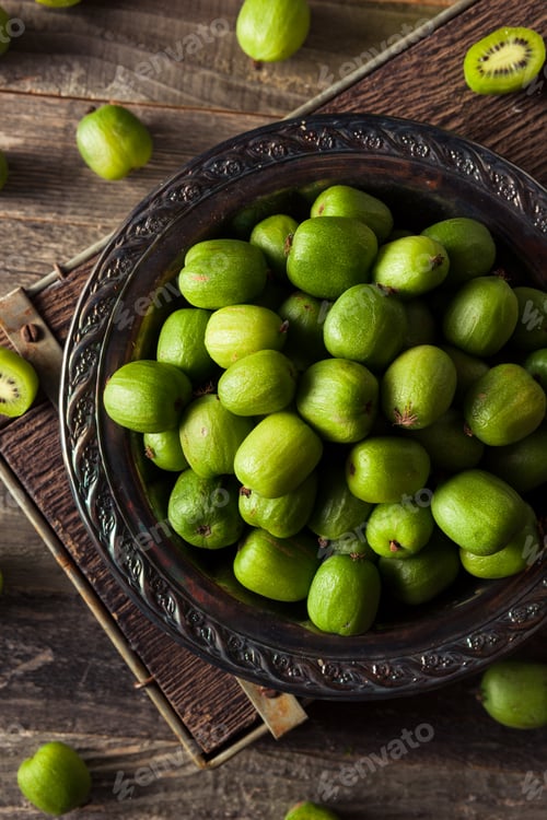 Preview: Green Organic Kiwi Berries