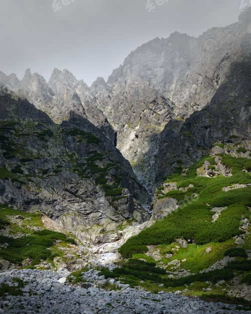 Preview: Majestic rocky mountains of the High Tatras in Slovakia