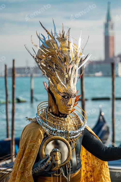 Preview: Person wearing a traditional costume, celebrating the Carnival of Venice
