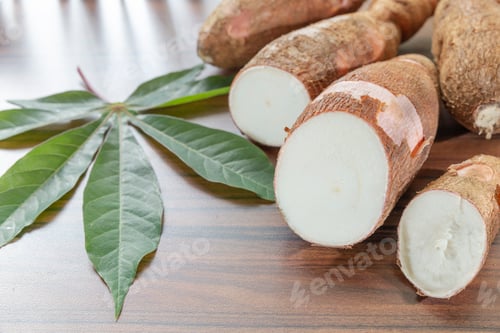 Preview: cassava slices on the table