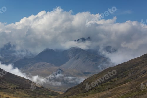 Preview: Foggy mountains