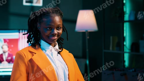 Preview: Portrait of university student participating in e learning courses