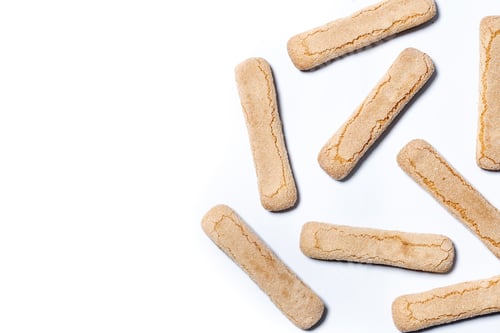 Preview: Italian biscuits ladyfingers savoiardi isolated on white background