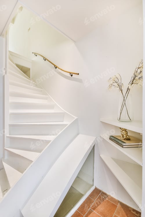 Preview: Luxury staircase hall
