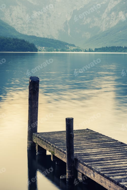 Preview: Sunrise over Hallstatter lake, Austria