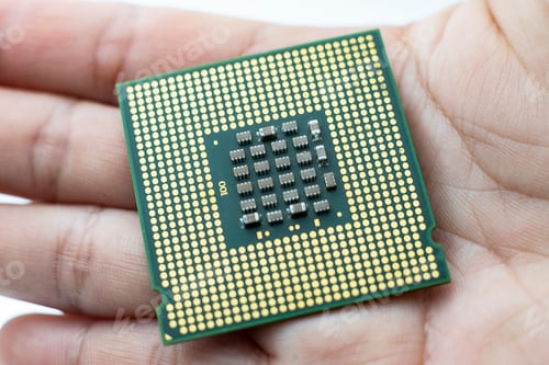 Preview: Realistic cpu back view processor chip in hand