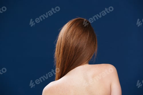 Preview: Back view portrait of a woman