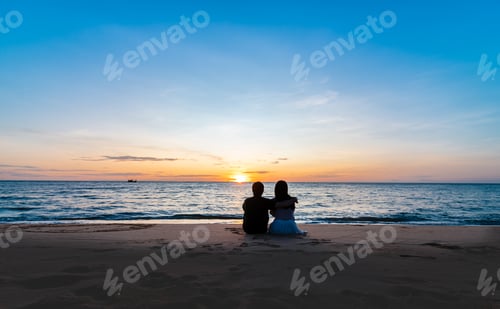 Preview: Romantic Couple Enjoying the Beach at Sunset
