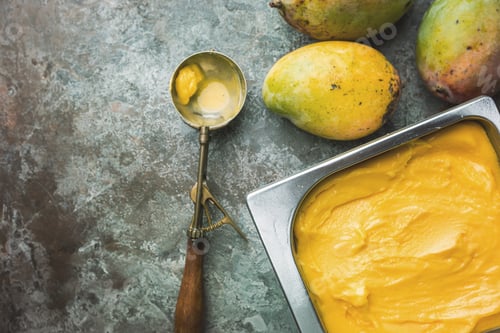 Preview: Homemade mango ice cream