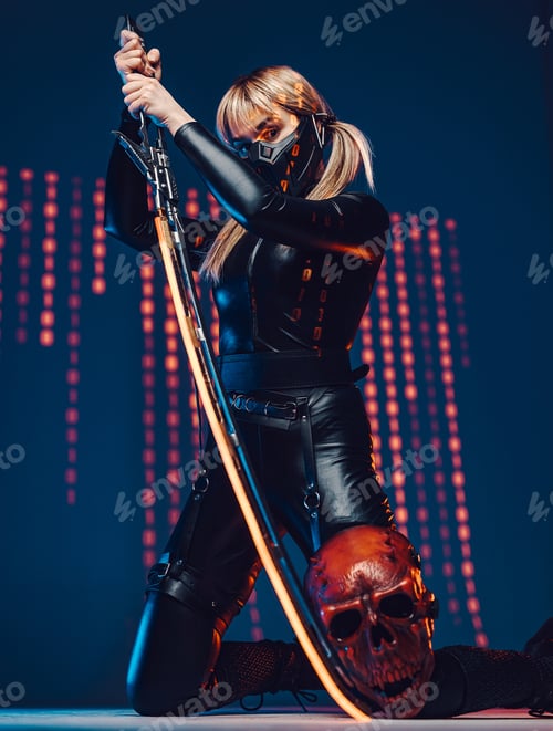 Preview: Woman assassin with sword against colourful background