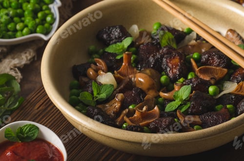 Preview: Homemade thai meat with forest mushrooms