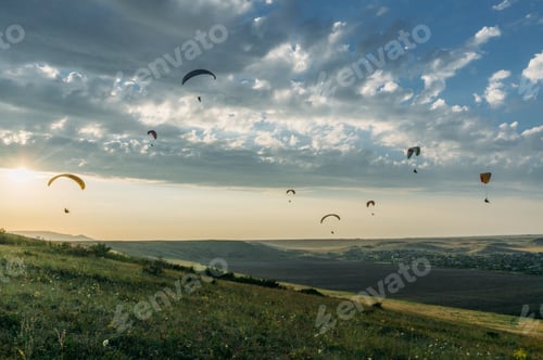 Preview: people flying on paraplanes, Ukraine, Crimea, may 2013