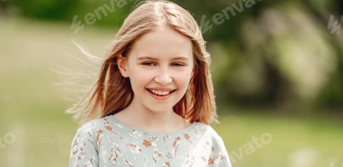 Preview: Little girl at nature