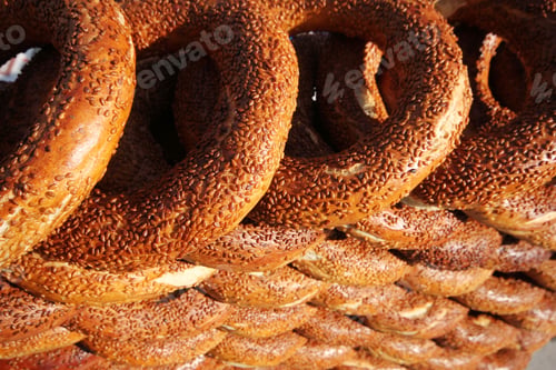 Preview: Simit