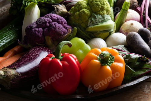 Preview: Large baking pan with fresh mixed colourful vegetables