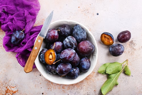 Preview: fresh plums