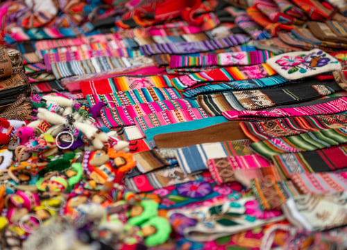 Preview: Souvenir market with handmade items in Peru
