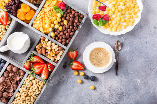 Preview: Healthy breakfast with coffee and cereals
