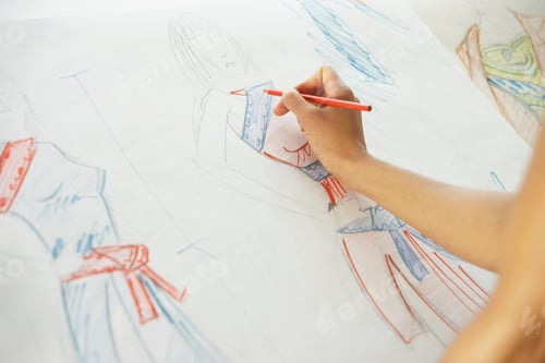 Preview: Drawing fashion designs
