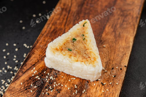 Preview: Onigiri sushi tuna stuffing Japanese food natural tasty snack fresh delicious gourmet food