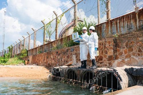 Preview: Experts analyze the water in a contaminated environment.