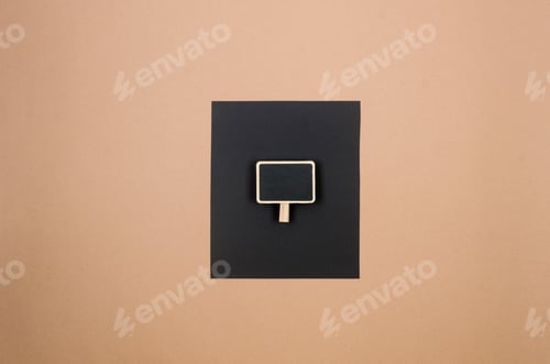 Preview: black tag for text on beige background