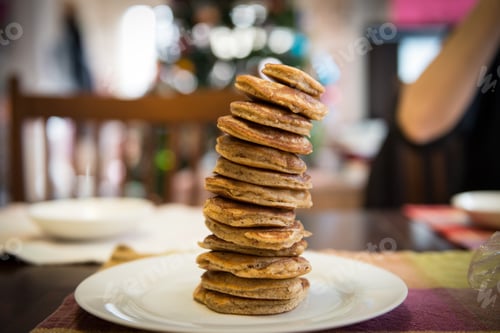 Preview: Stacked High falling pancakes