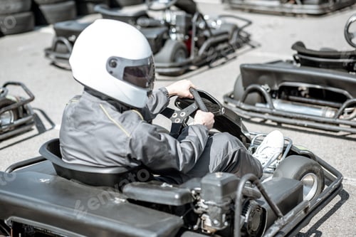 Preview: Man in go-kart on the track