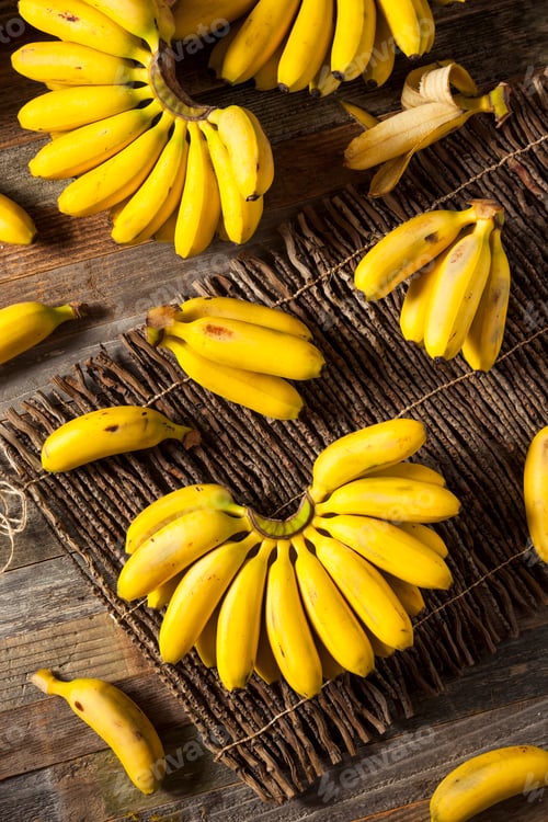Preview: Raw Organic Yellow Baby Bananas