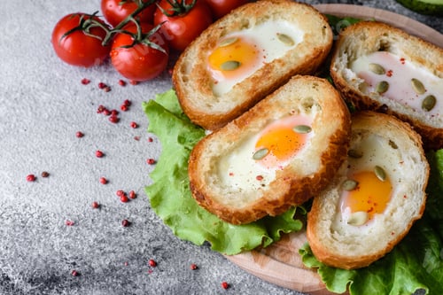Preview: Delicious breakfast with grunts, eggs, avocado and cherry tomatoes