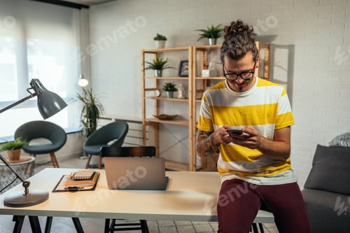 Preview: The tech that keeps him productive