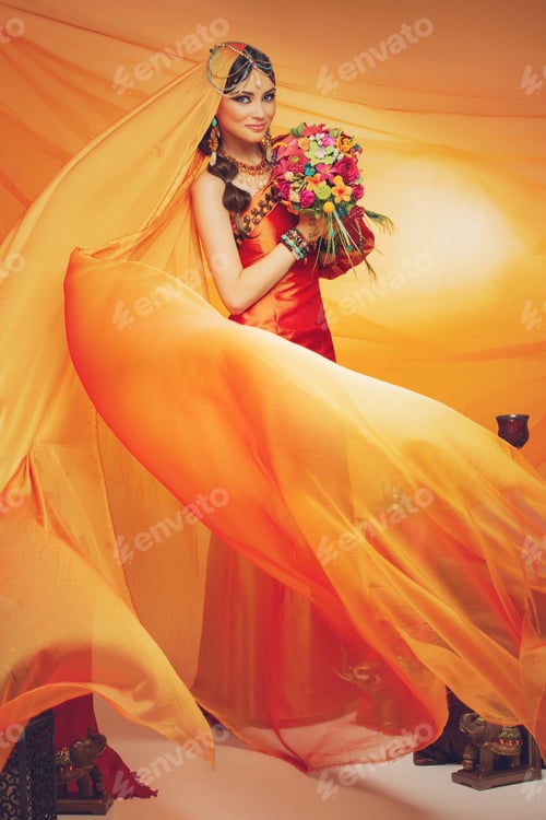 Preview: beautiful arabic style bride in ethnic clothes