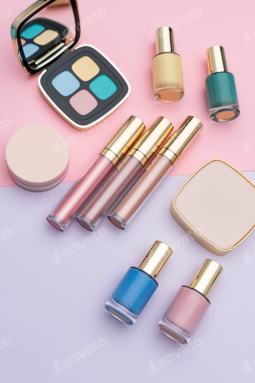 Preview: Set of pastel makeup supplies
