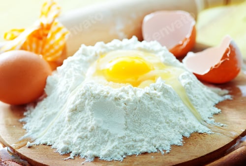 Preview: eggs and flour