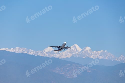 Preview: Plane Takes off