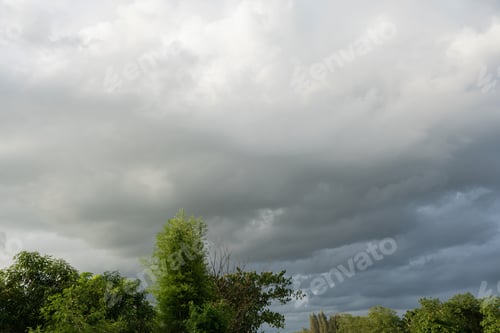 Preview: Stormy cloud before the rain. Dark dramatic cloudy storm sky.
