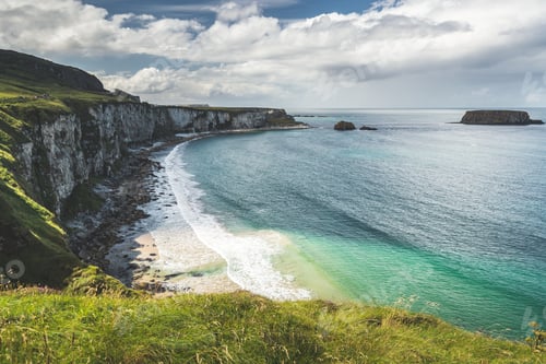 Preview: Cozy bay next to the Northern Ireland shoreline