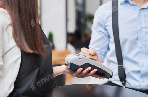 Preview: Payment at Hair Salon with Credit Card
