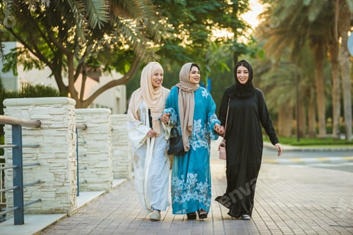 Preview: Arabic women in Dubai