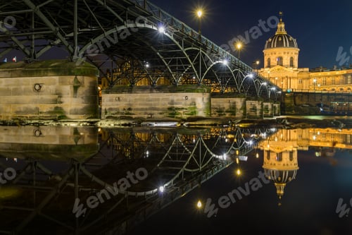 Preview: River Seine with Pont des Arts and Institut de France at night in Paris
