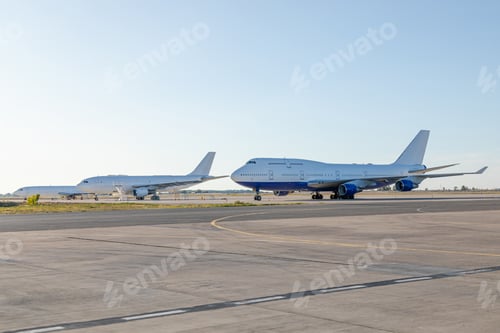 Preview: Airplane at the International Airport