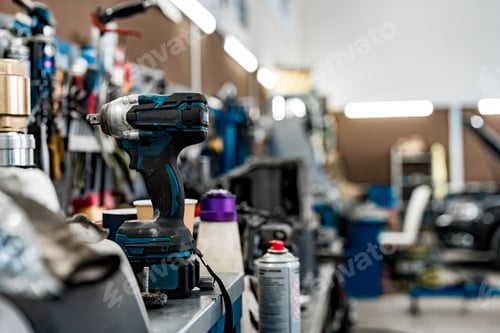 Preview: Large workbench with tools at station for vehicle technical servicing