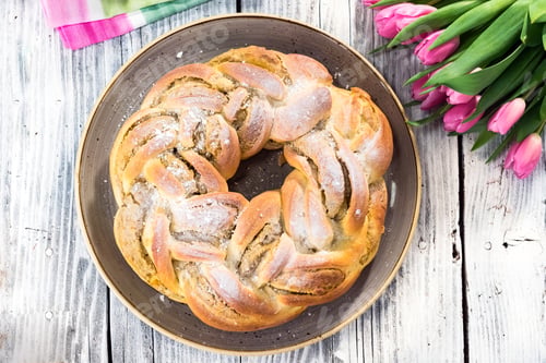 Preview: Sweet braided easter bread