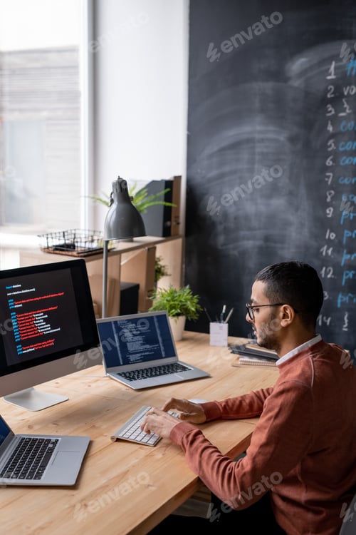 Preview: Arabian programmer coding script
