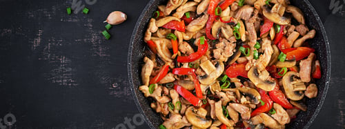 Preview: Stir fry with chicken, mushrooms and sweet peppers - Chinese food. Top view, above, banner