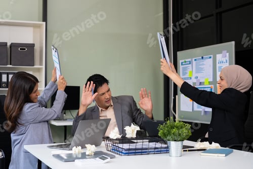 Preview: Business team are under stress from working for poor work